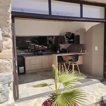 Дом отдыха Sublime Spa, Piscine Indoor Мостюежуль