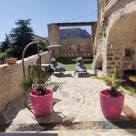 Sublime Spa, Piscine Indoor Мостюежуль